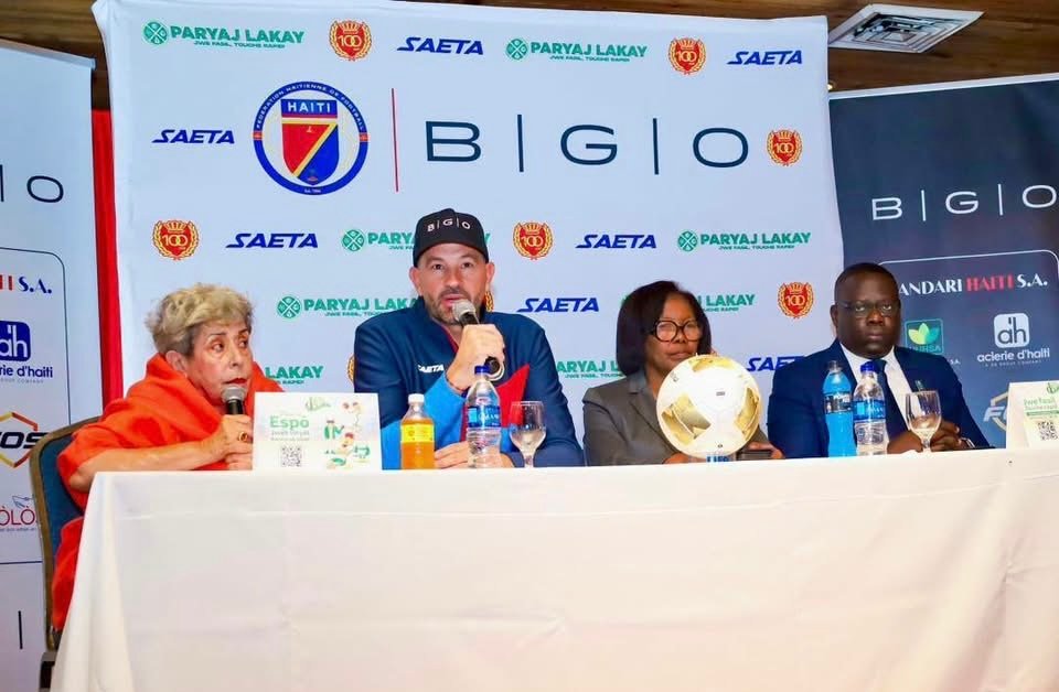 FOOTBALL | David Badia officiellement présenté comme nouveau sélectionneur des Grenadiers
